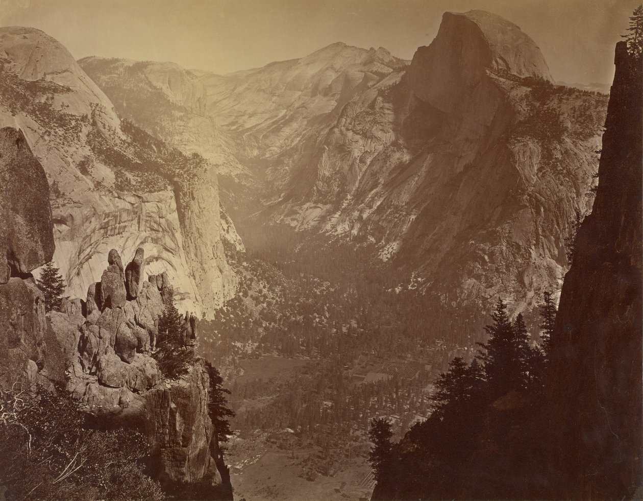 [Klippekuplene sett fra Glacier Rock] av Carleton Watkins