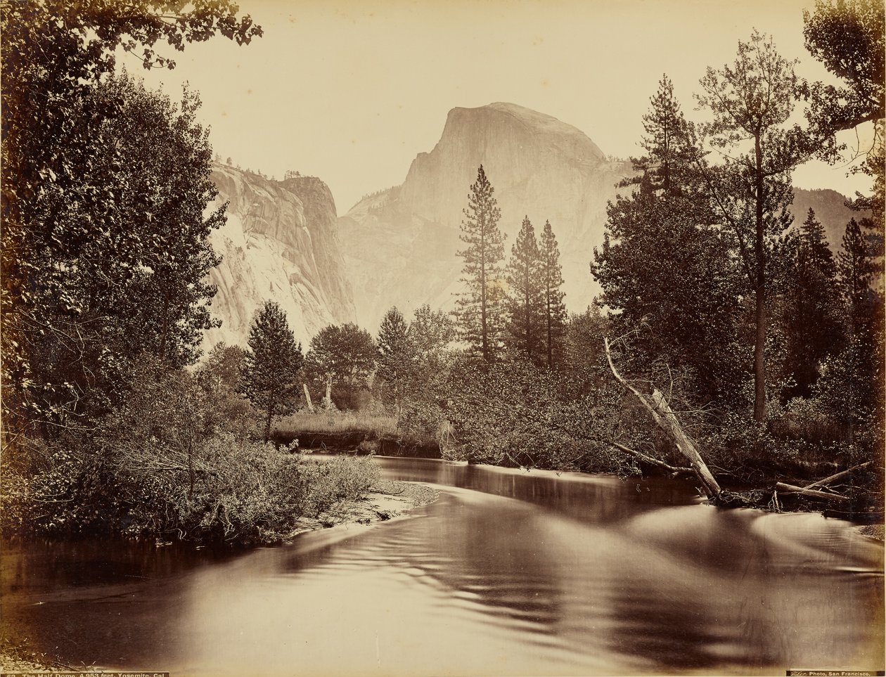 Half Dome, 4 953 fot, Yosemite, California av Carleton Watkins