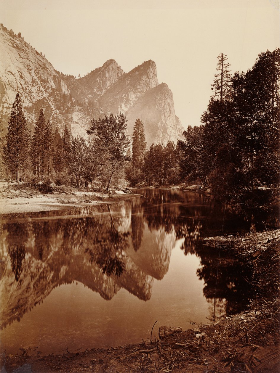 Tre brødre, Yosemite Valley av Carleton Watkins
