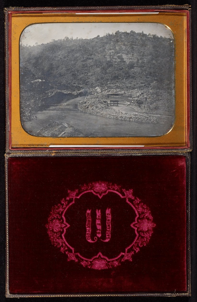 Uten tittel (elvgruvedrift) av Carleton Watkins