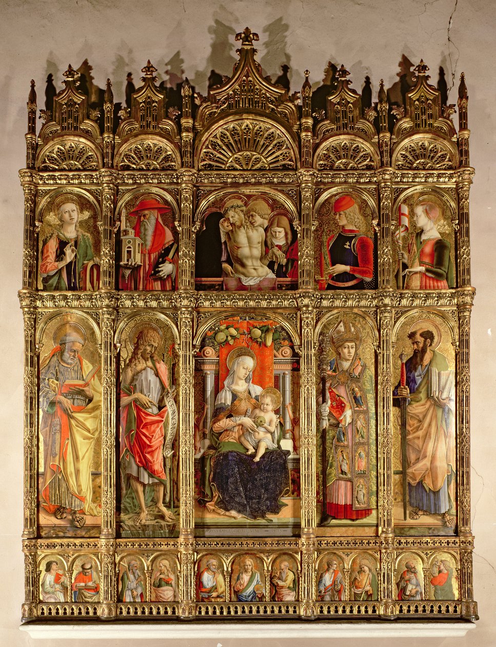 Madonna og barn med helgener, polyptyk, 1473 (tempera på panel) av Carlo Crivelli