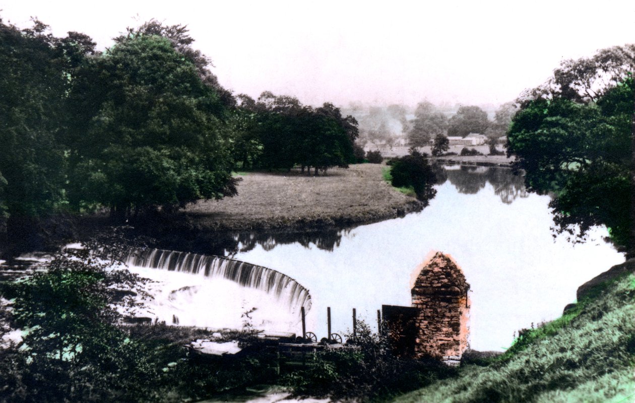 The Riddle Valley ved Clitheroe, Lancashire, 1926. av Cavenders Ltd