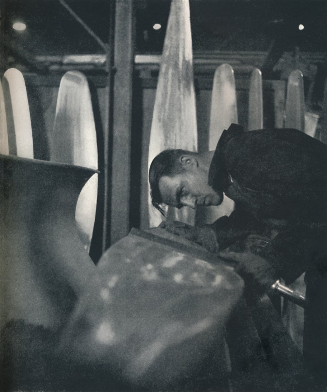Måleluftskrueblad, 1941 av Cecil Beaton