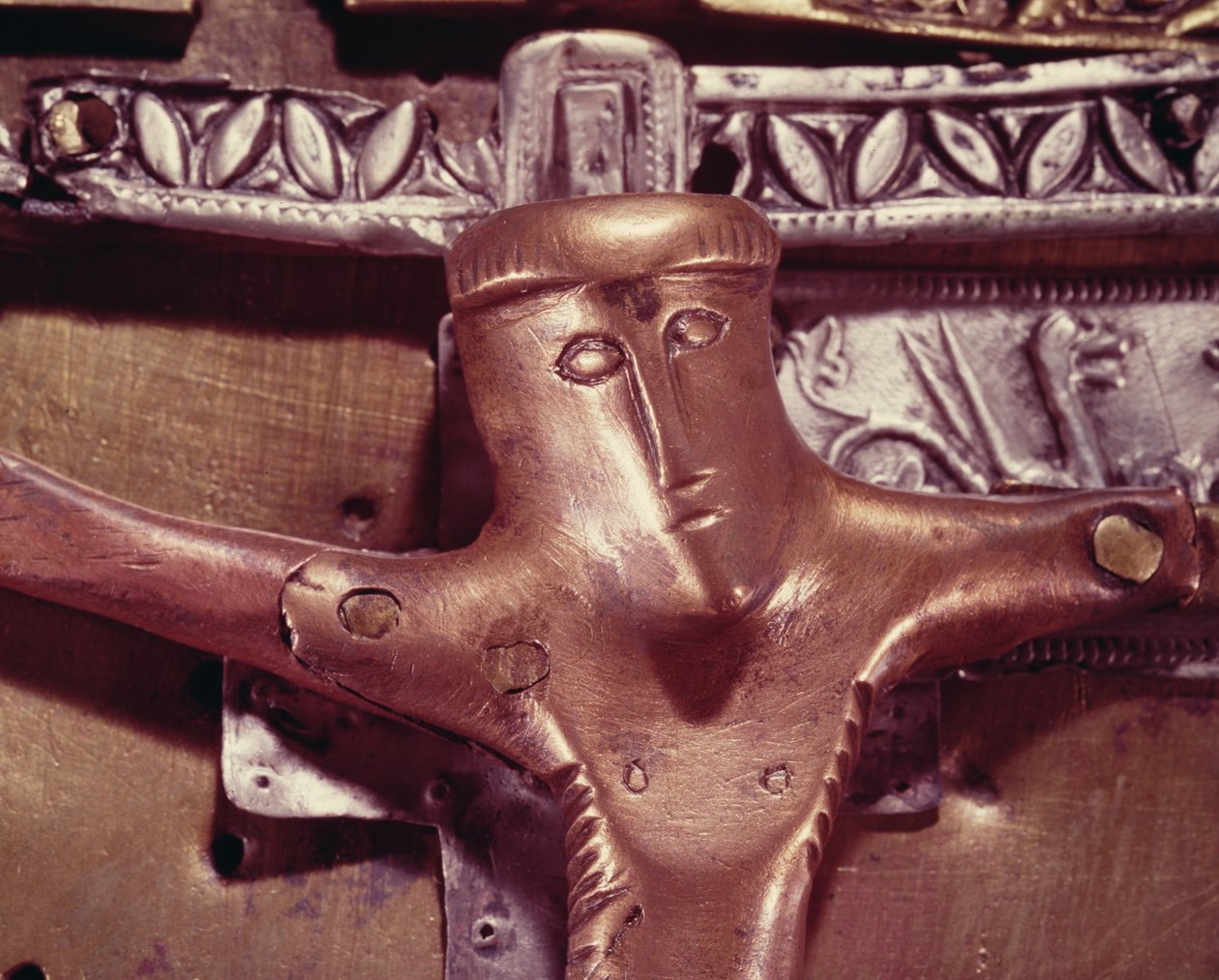 Bell-helligdommen kjent som Corp Naomh, Templecross, County Westmeath, sølv- og bronsedetaljer fra 10. og 15. århundre fra 390440 av Celtic