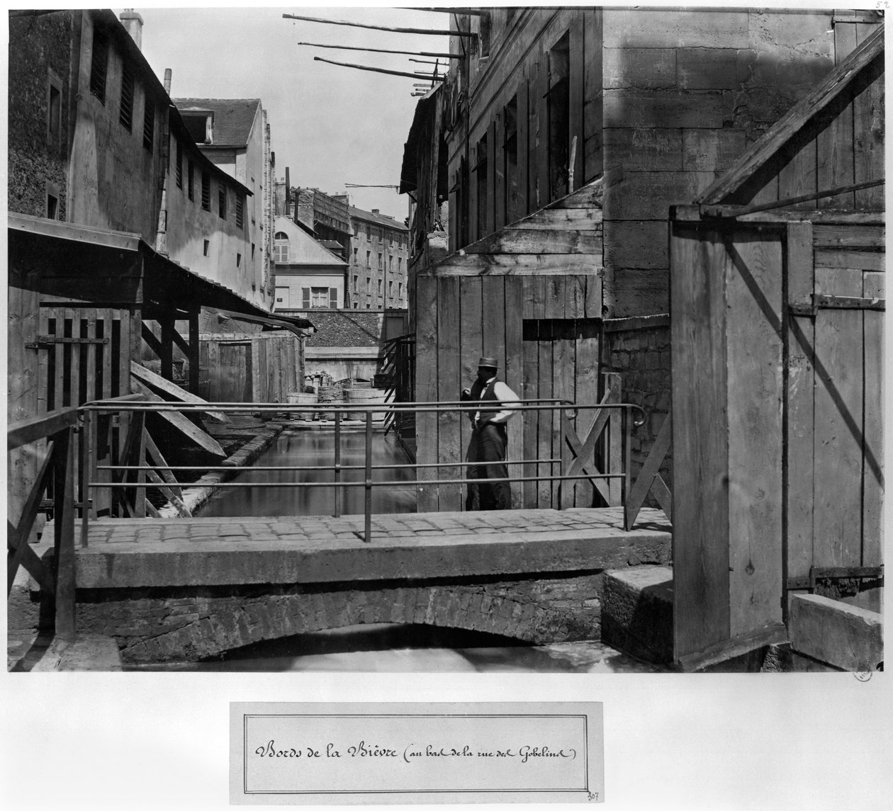 Banks of the Bievre, nederst i rue des Gobelins, Paris, 1858-78 av Charles Marville