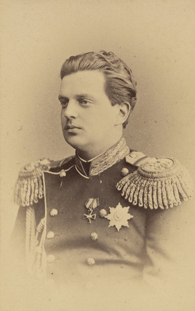 Vladimir Alexandrovitch de Russie - Portrett av storhertug Vladimir Alexandrovich av Russland (1847-1909), av Bergamasco, Charles (Karl) (1830-1896). Albumin Photo, ca 1865. Russian State Film and Photo Archive, Krasnogorsk av Charles Bergamasco