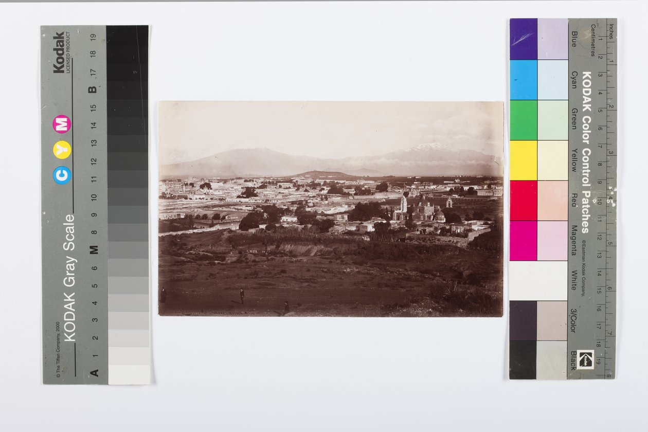 Orizaba Peak and Settlement, ca. 1900 (albumintrykk) av Charles Burlingame Waite
