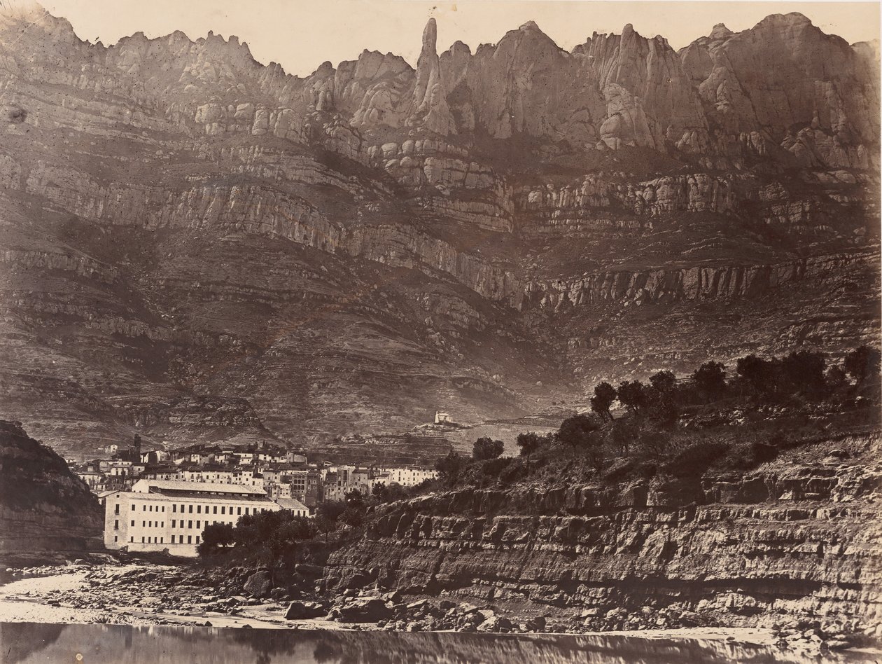 Monserrat, generell utsikt over fjellet fra Monistrol, 1860. av Charles Clifford