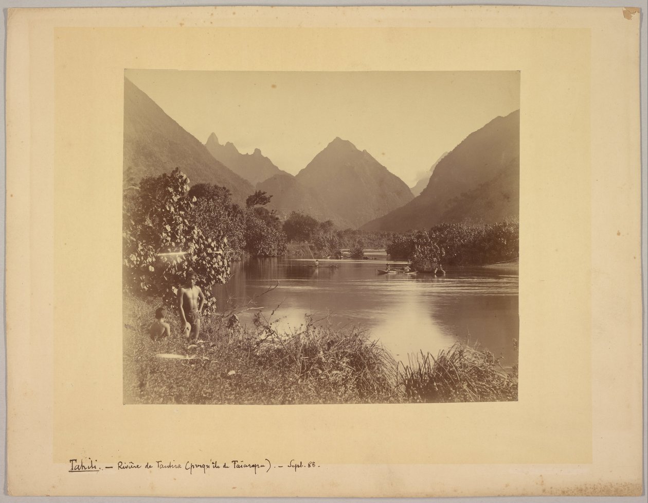 Tahiti. Taubira-elven (Taïarapu-halvøya). av Charles Gustave Spitz
