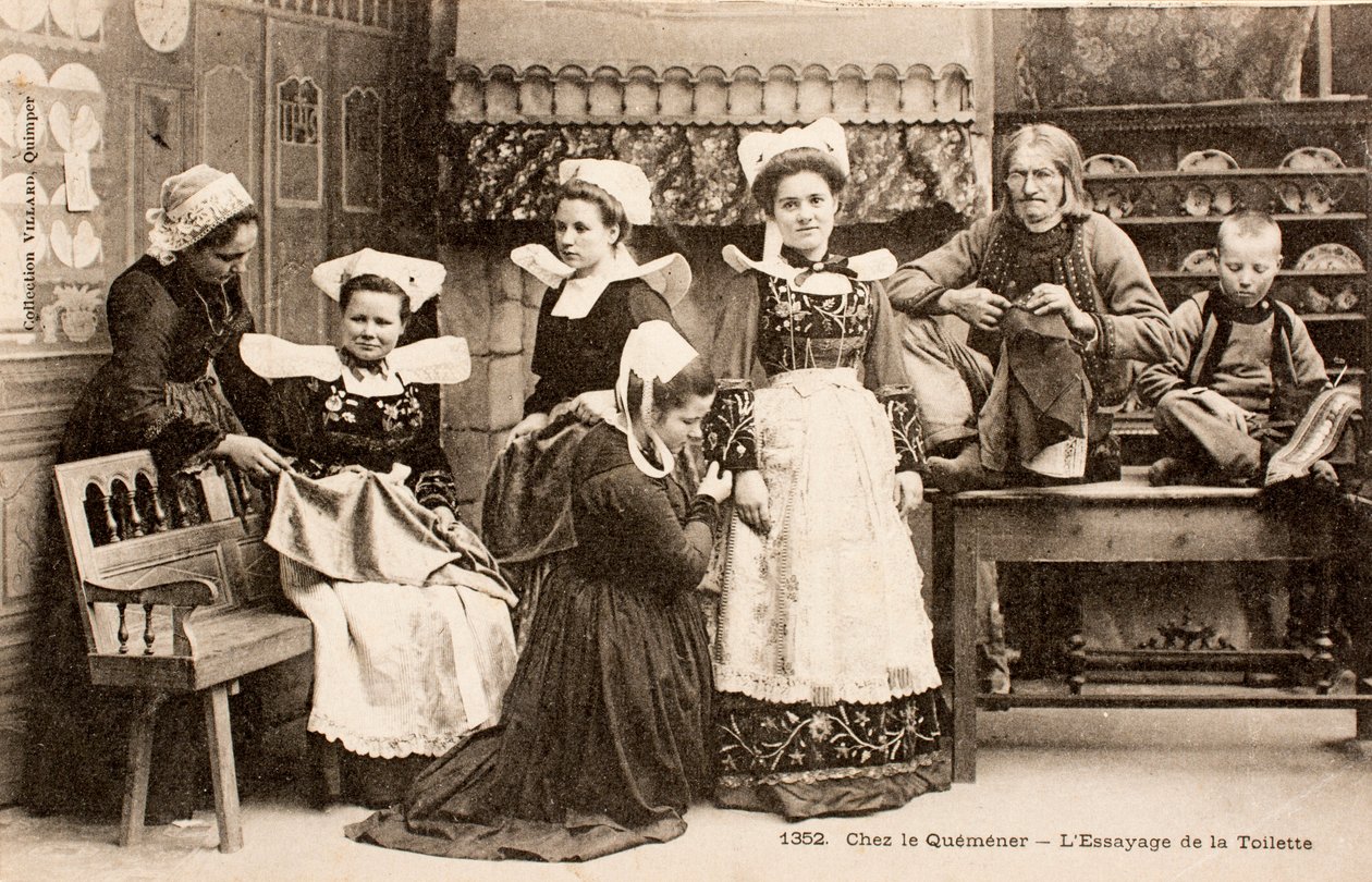Gammelt postkort/bretonsk familie/Bretagne/Frankrike av Augustus Kollner
