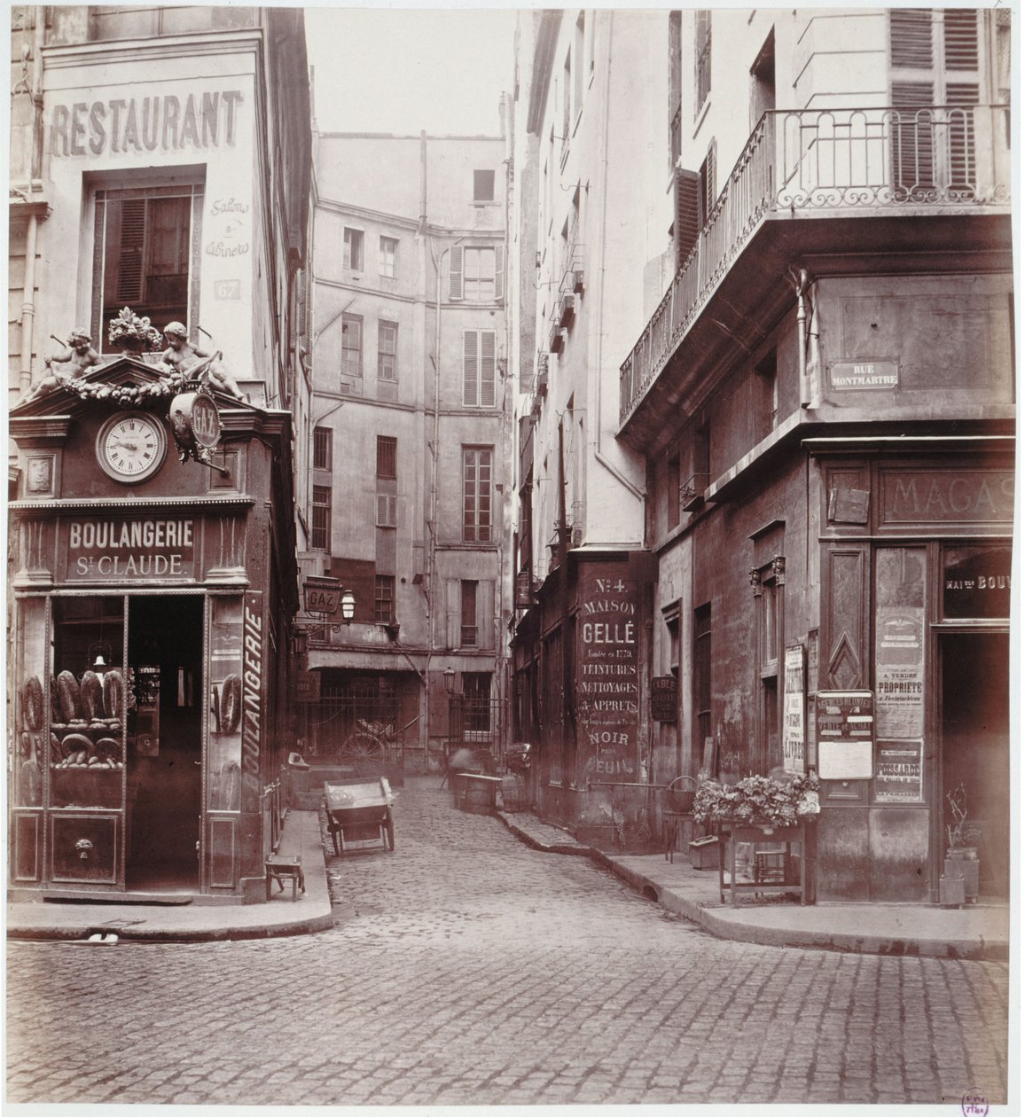 Impasse St. Claude, fra Rue St. Sauveur, Paris, mellom 1858-78 av Charles Marville