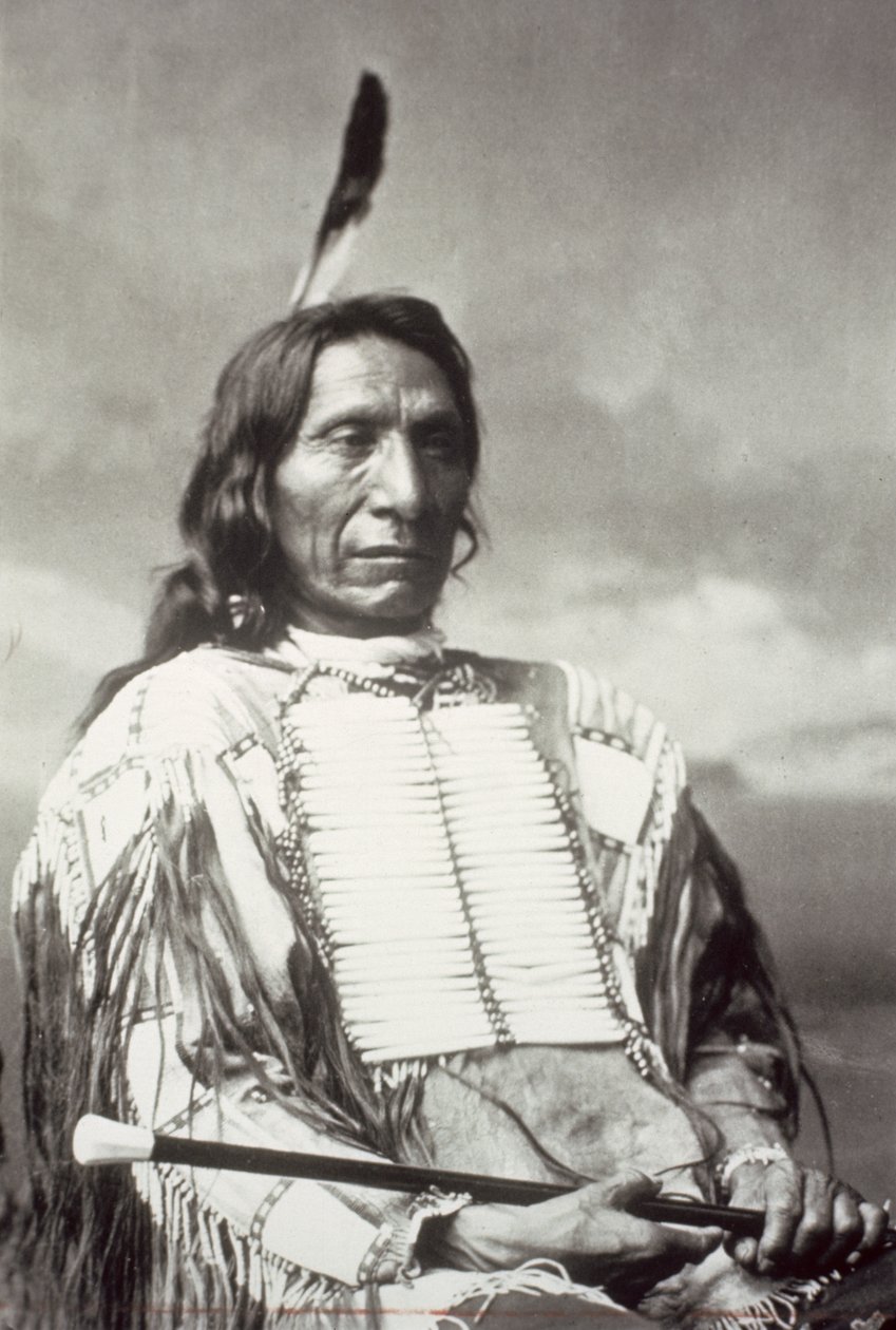 Røde skysjef (1822-1909) 1880 (s/hvitt-bilde) av Charles Milton Bell