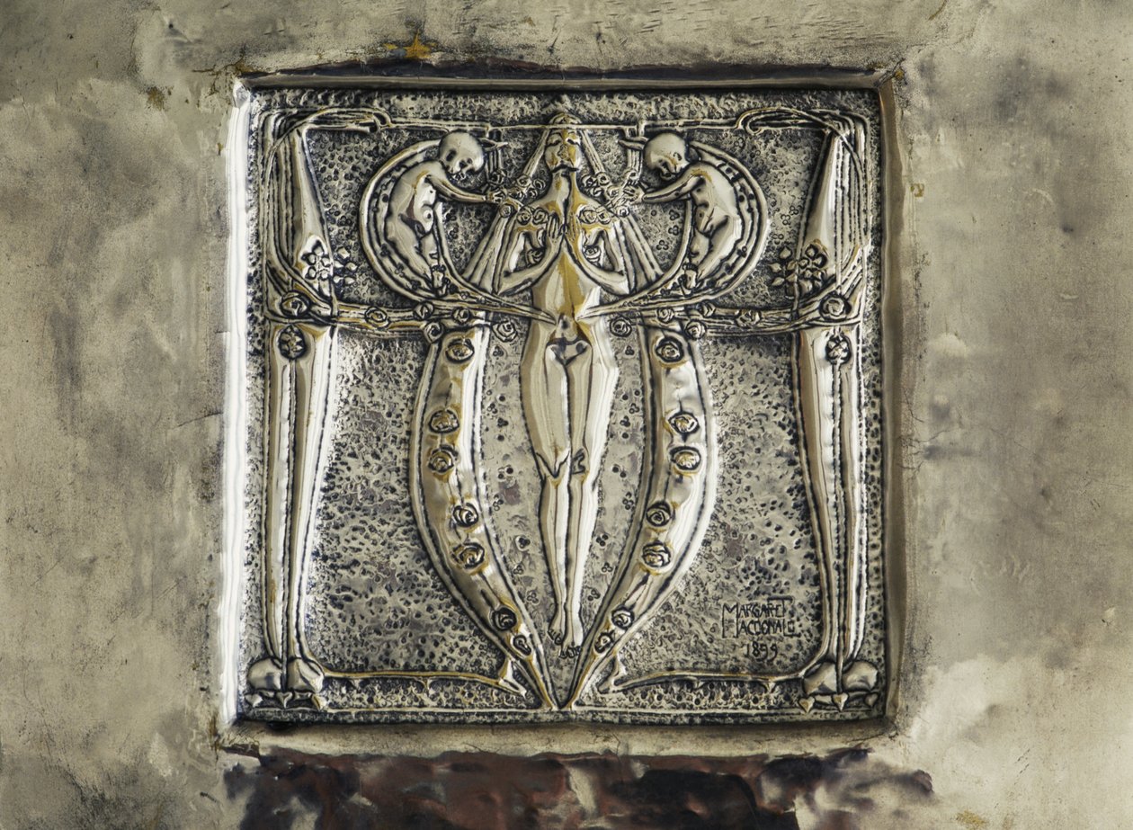 Basrelieff, detalj av peisdekorasjon, soverom av Charles Rennie Mackintosh, Storbritannia, 1900-tallet av Charles Rennie Mackintosh