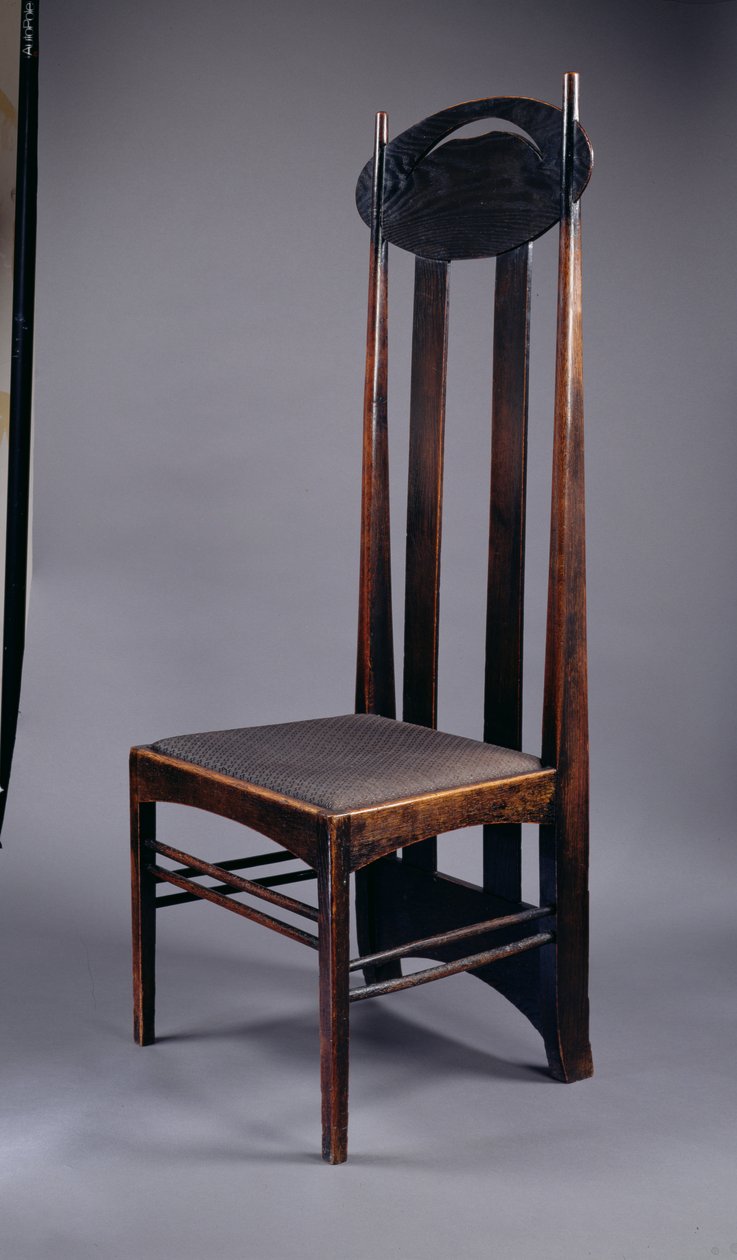 Høystøttet stol designet for Miss Cranstons Argyle Street Tea Rooms, Glasgow, 1897 (beiset eik) av Charles Rennie Mackintosh