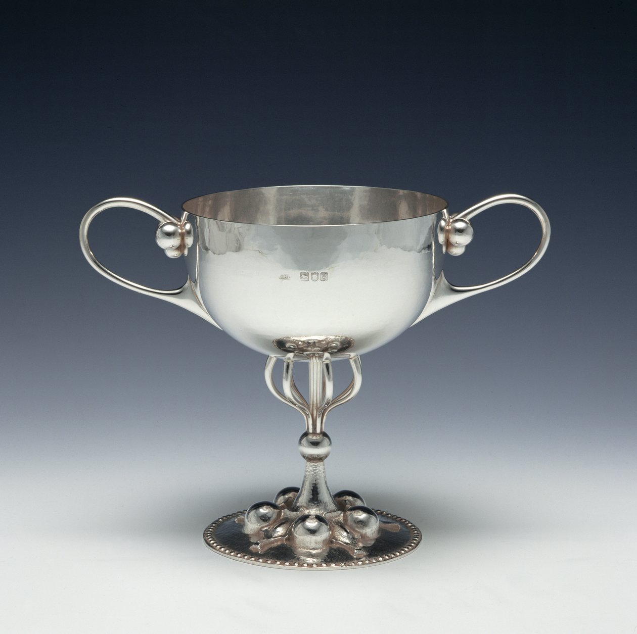 Sportsbeger eller sukkerbasseng, ca. 1893 (sølv) av Charles Robert Ashbee