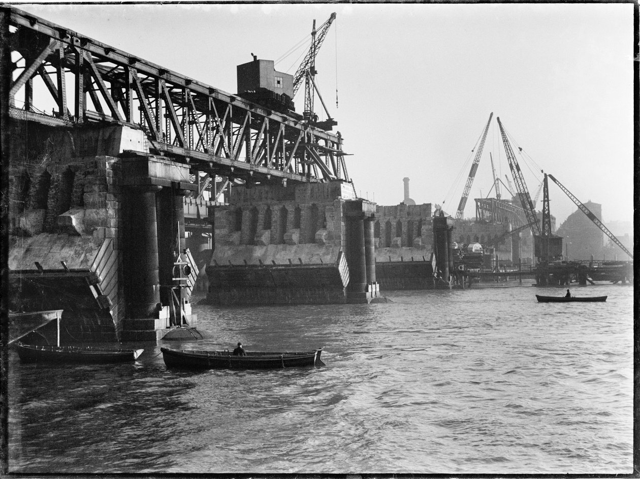 Riving av Waterloo Bridge, Lambeth, Greater London Authority, 1936. av Charles William Prickett