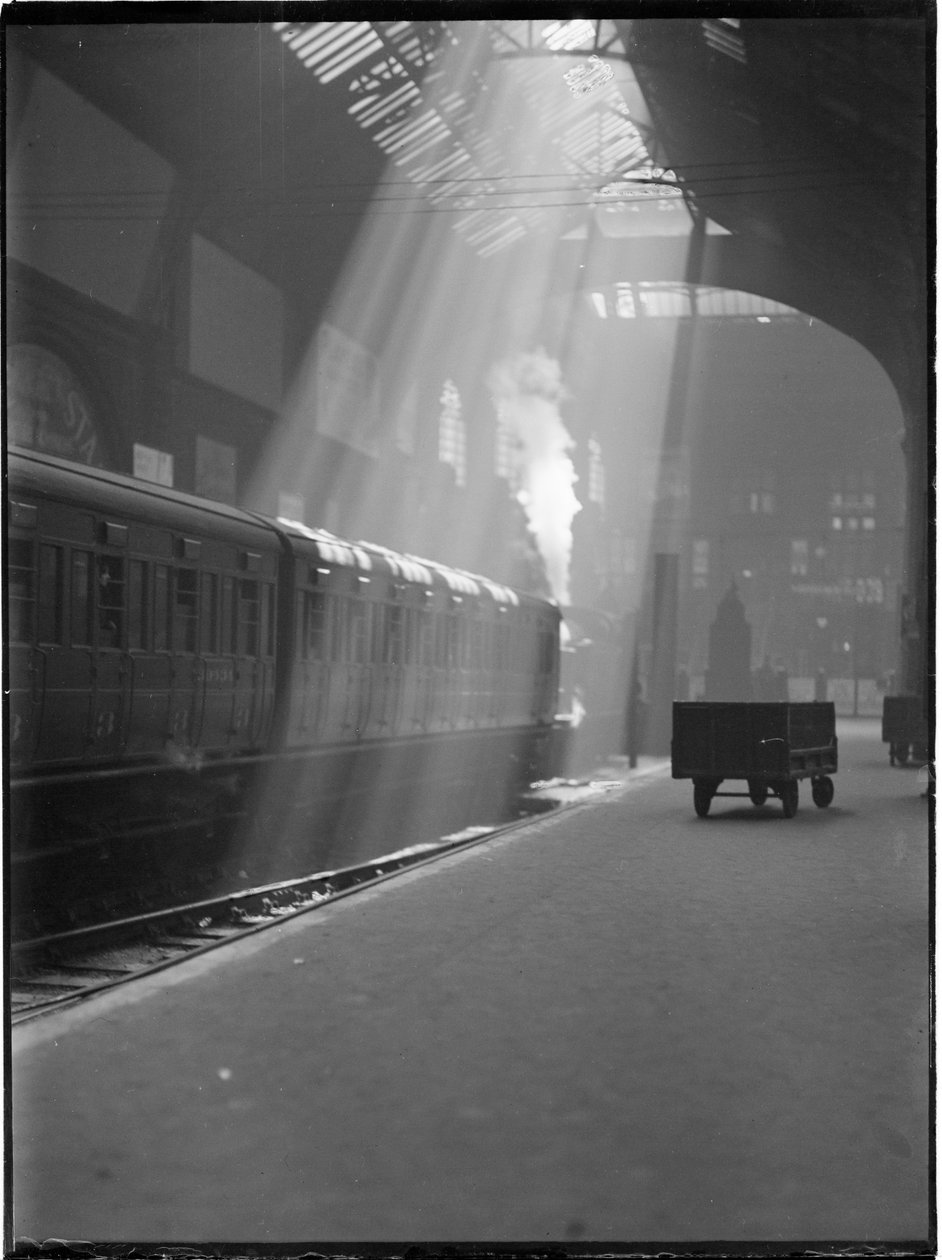 Liverpool Street Station, Liverpool Street, City of London, Greater London Authority, c1932. av Charles William Prickett