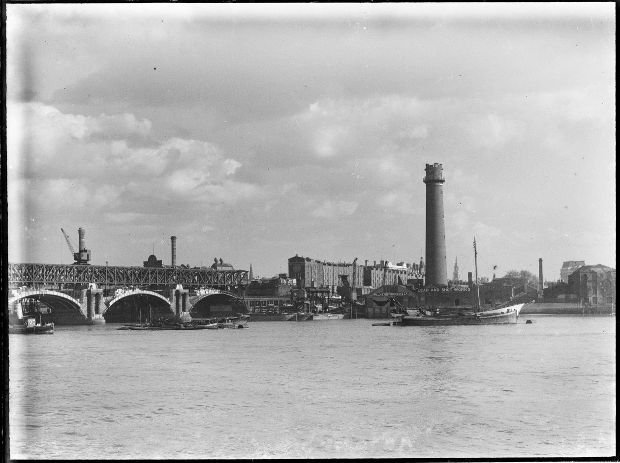 Shot Tower and Lead Works, Belvedere Road, Lambeth, Greater London Authority, 1936. av Charles William Prickett