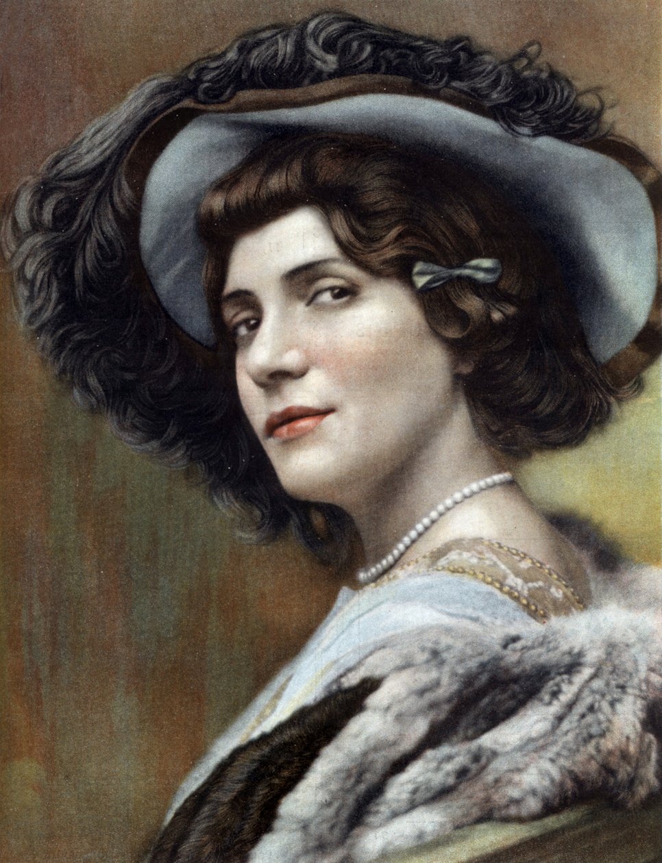 Den franske komikeren Eve Lavalliere (1866-1929) som Miquette i skuespillet "Miquette et sa mere" av RobertdeFlers foto av Cheri Rousseau fra den franske avisen "Le Theatre" 11. desember av Cheri Rousseau