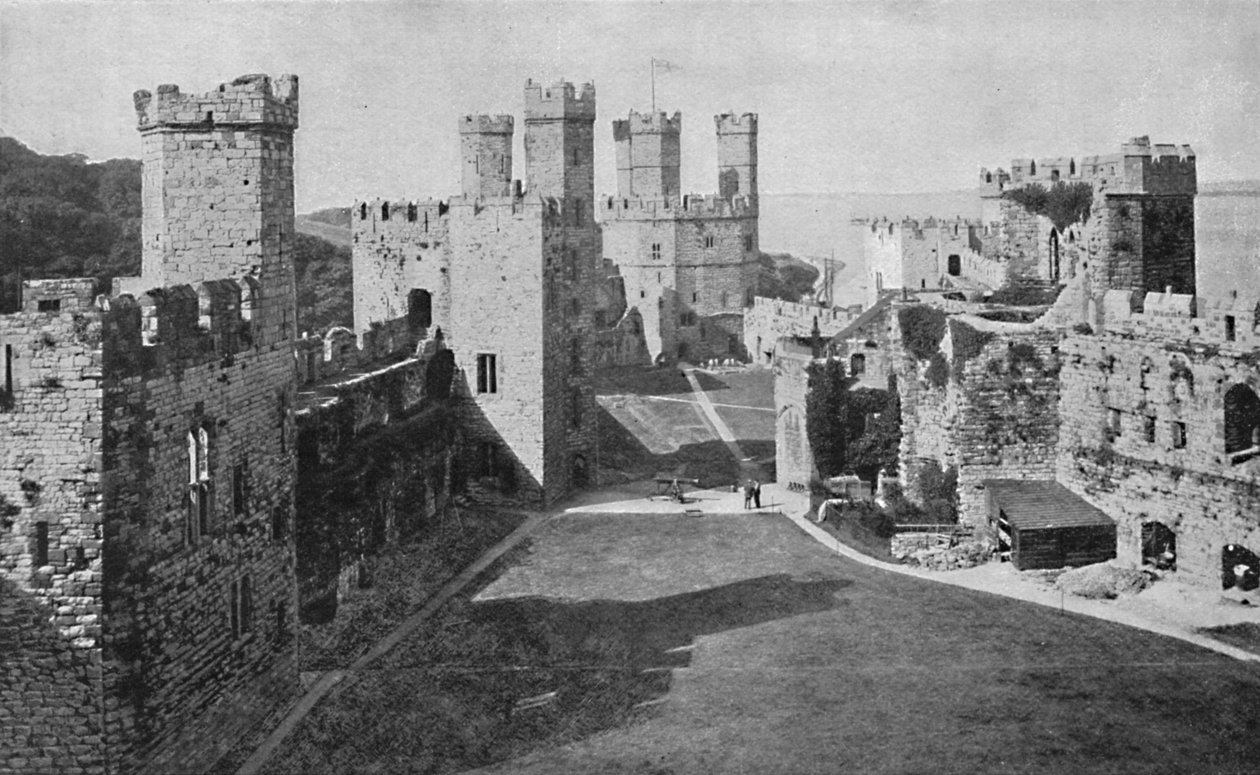 Carnarvon Castle, 1903 av Chester Vaughan