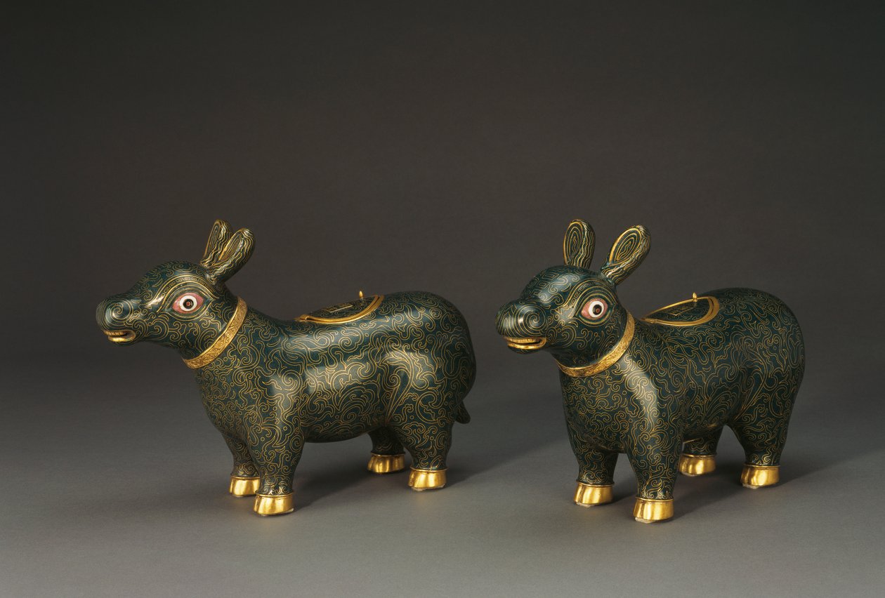 Et par cloisonne emalje tapirer danner kar av Chinese School