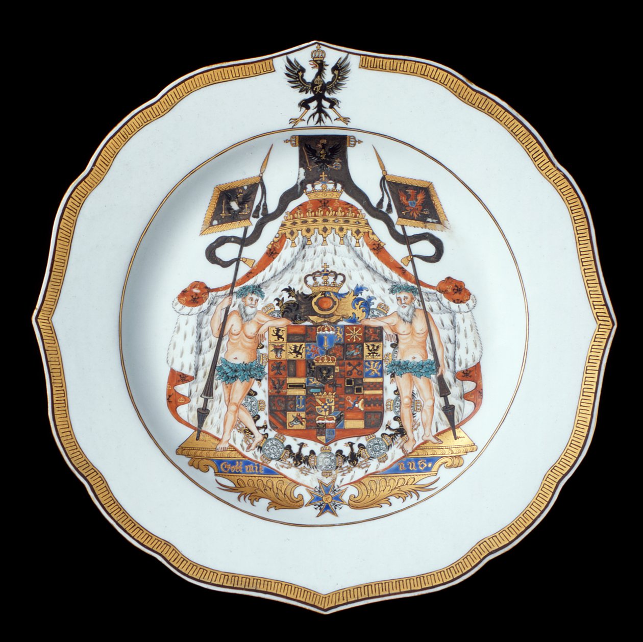 An Armorial Dinner Plate, Qianlong Period (1736–95) ca. 1755 (porselen) av Chinese School