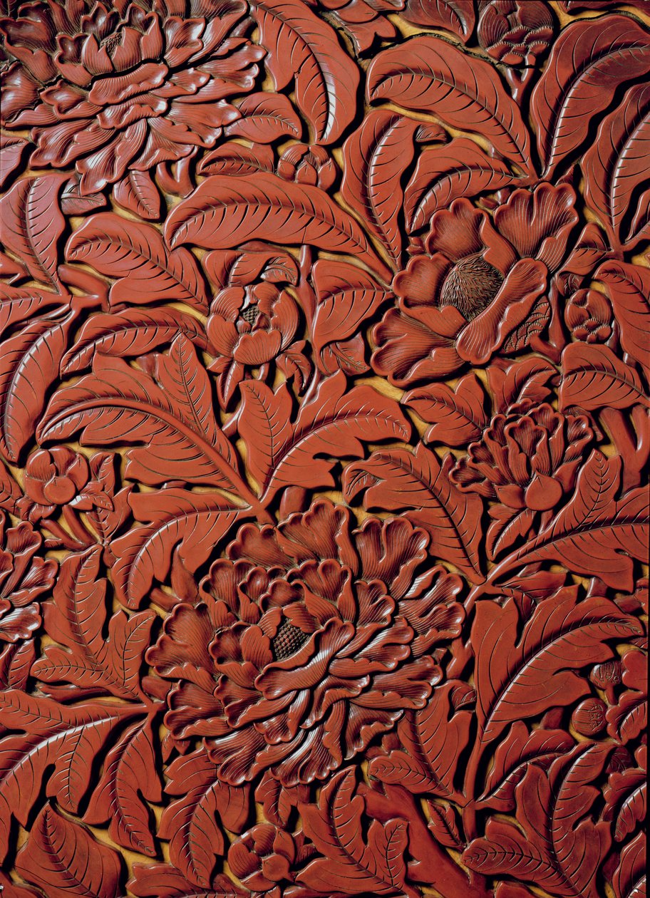 Detalj fra et utskåret fat som bærer merket til Xuande (1426-36) i basen, kinesisk (rød lakk på tre) av Chinese School