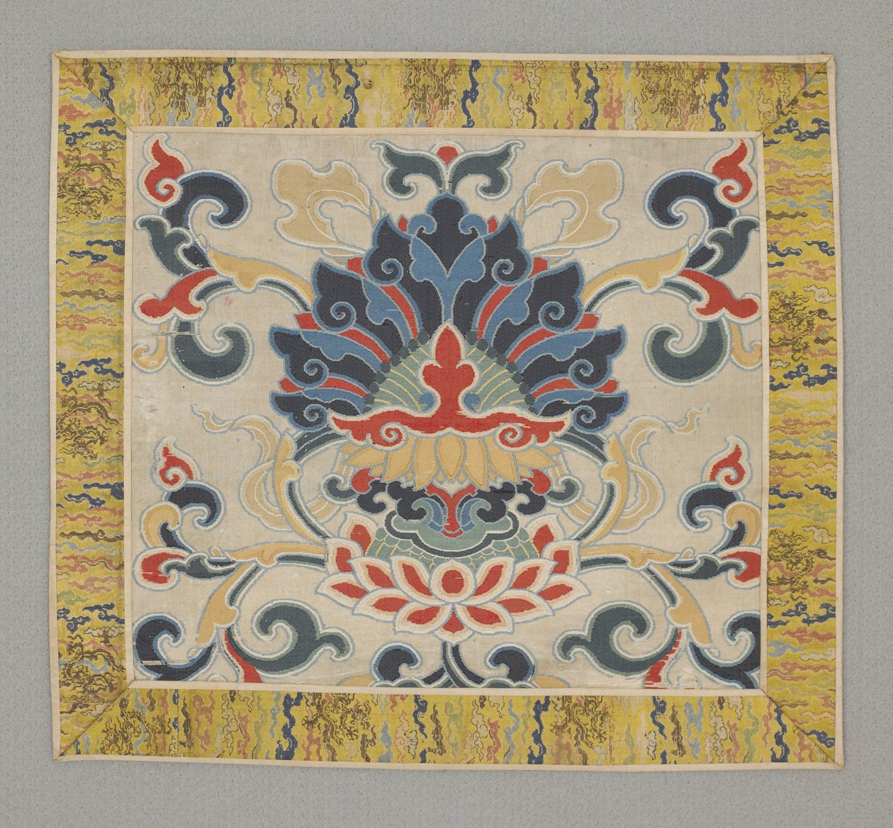 Åtte buddhistiske dyrebare ting, lotus, 1600-tallet av Chinese School