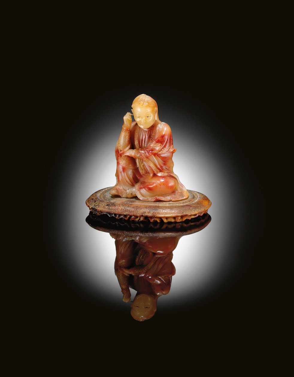 Figure of a Luohan av Chinese School