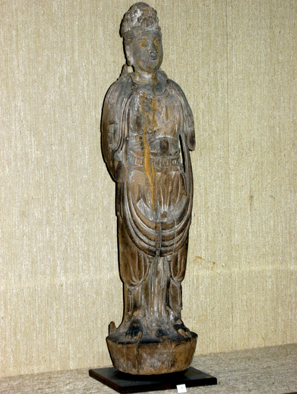 Kouan-yin, bodhisattva av medfølelse, Song-dynastiet (960-1276) (malt tre) av Chinese School