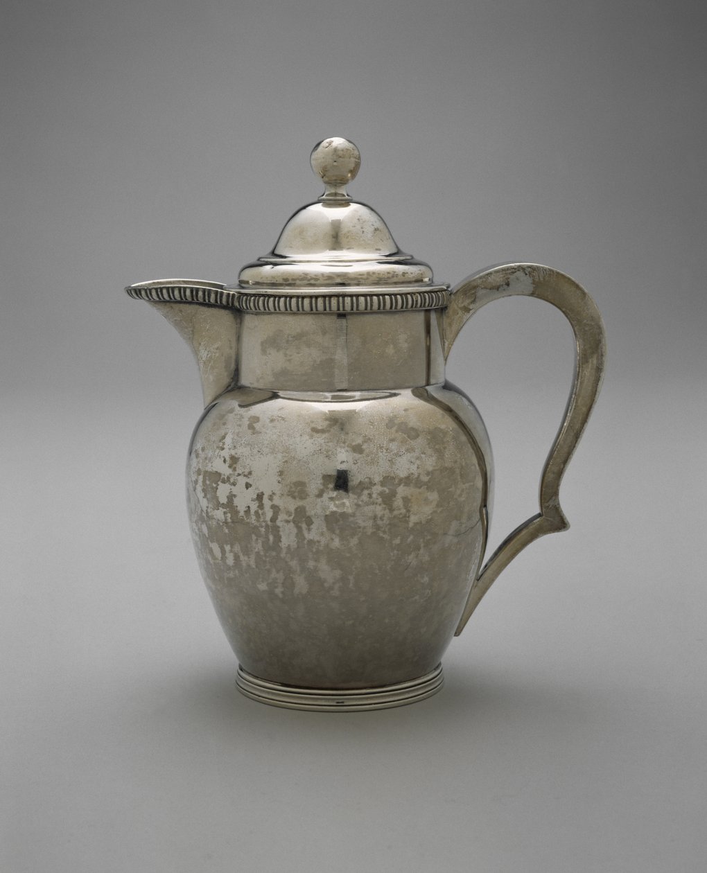 Dekket mugge, ca. 1809–1814 (sølv) av Churchill and Treadwell
