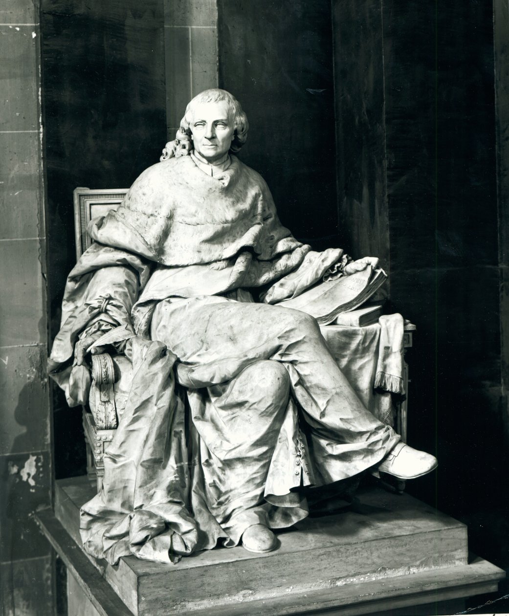 Charles de Secondat (1689-1755) Baron de Montesquieu, 1779 (marmor) av Claude Michel Clodion
