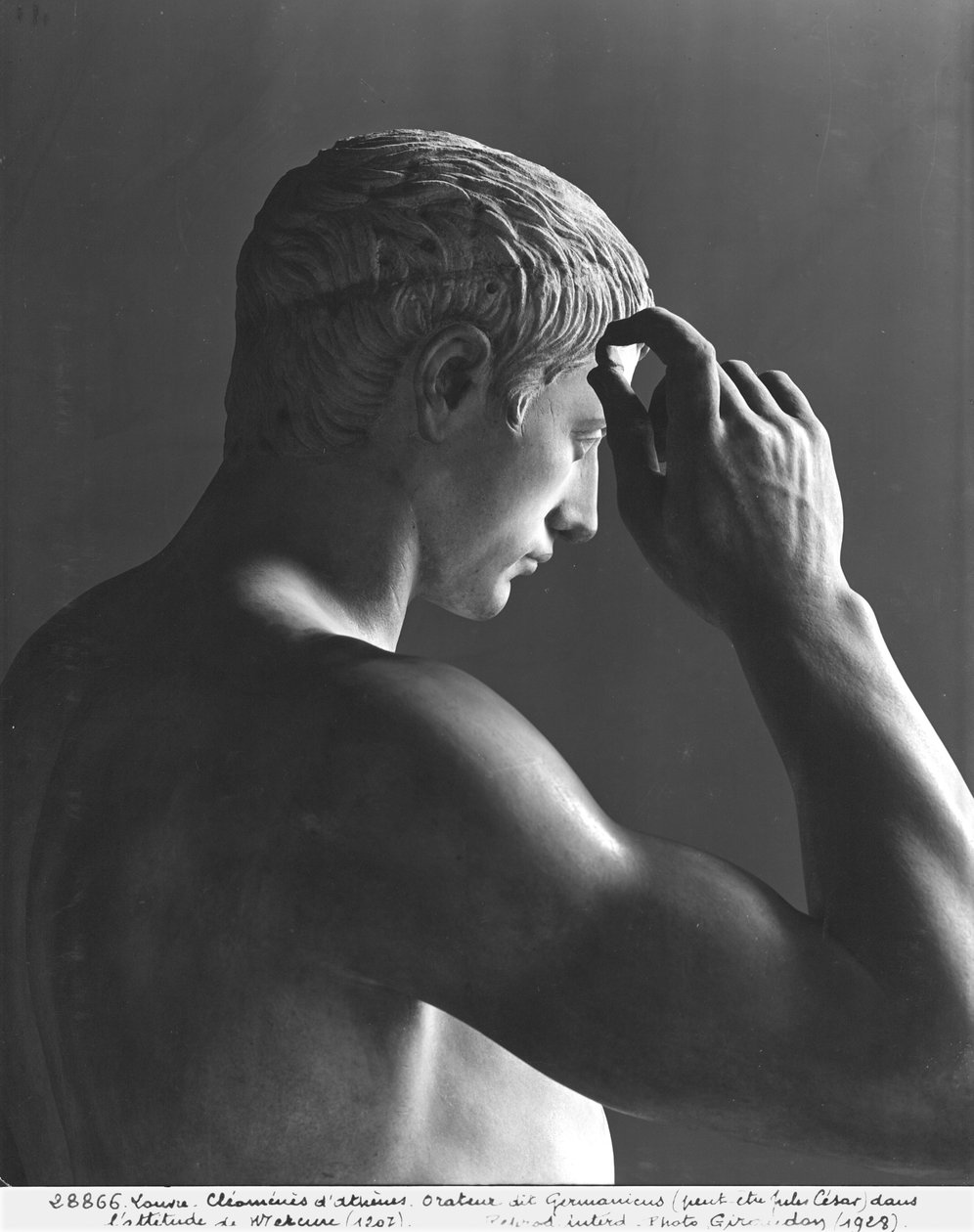 Marcellus som Merkur, forskjellig identifisert som Germanicus, Caesar og Octavian, ca. 23 f.Kr. (marmor) (detalj) av Cleomenes