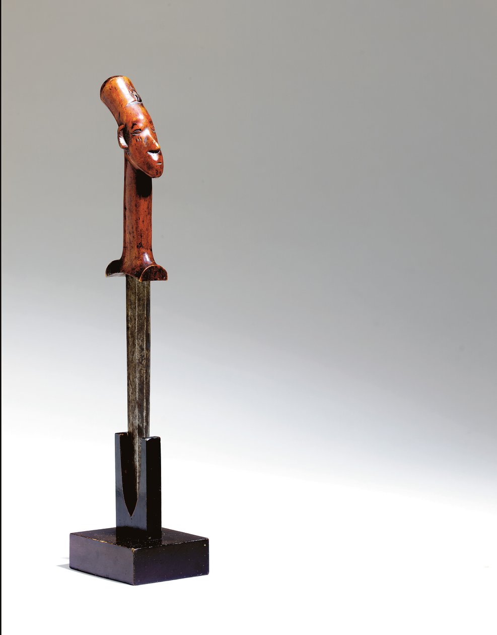 Mangbetu kniv (tre og metall) av Congolese Congolese