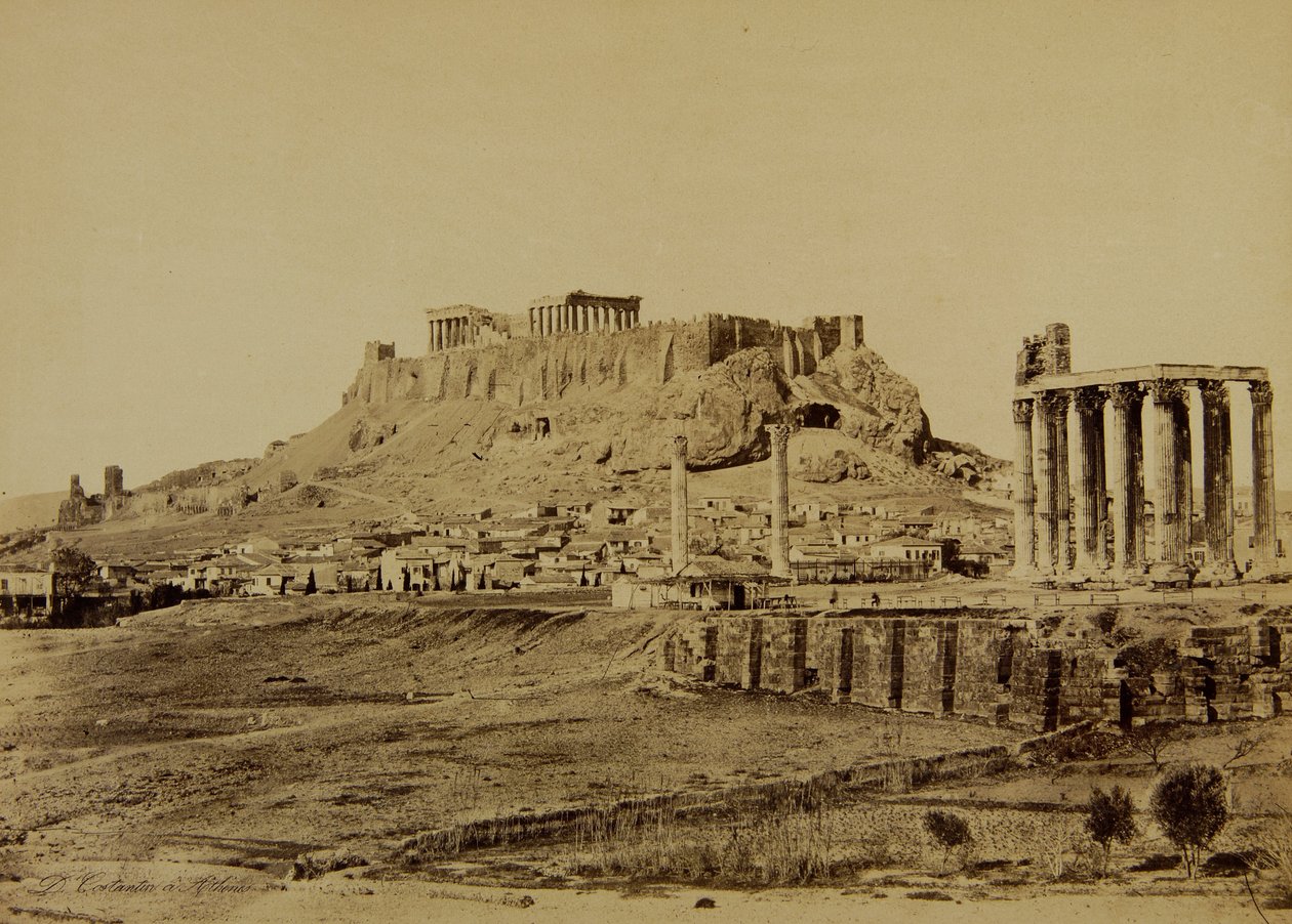 Temple of Olympian Zeus og Akropolis i bakgrunnen av Dimitrios Constantin