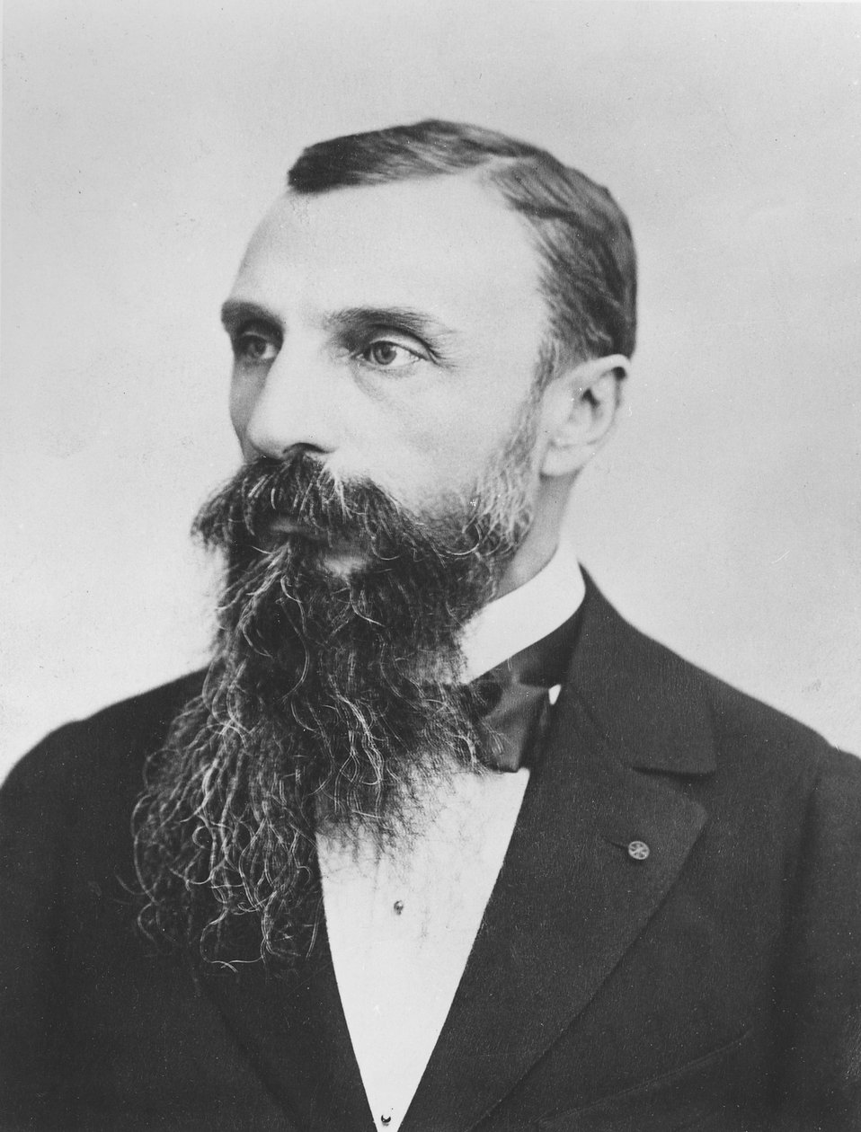 Portrett av oppdageren Auguste Pavie av Courret Brothers