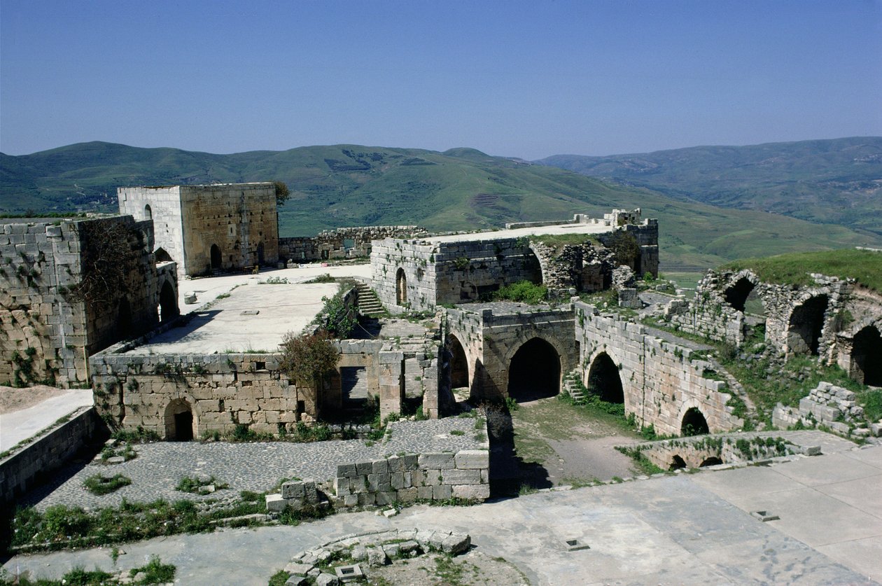 Utsikt over slottet Krak des Chevaliers fra fangehullet, bygget ca. 1143 av Crusader Period