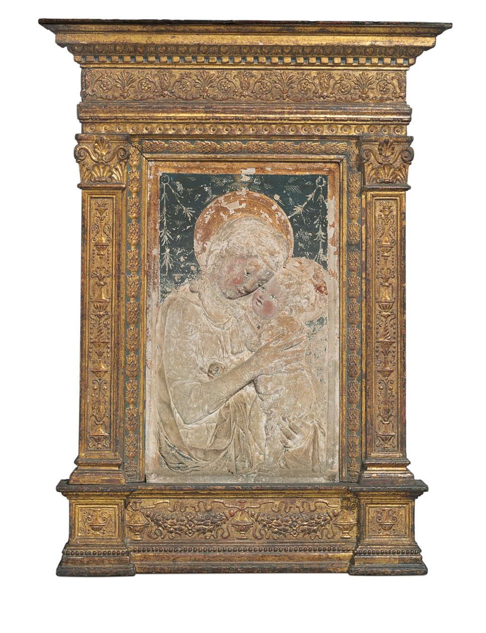 Relieff av jomfruen og barnet (forgylt og polykrom stukk) av Desiderio da Settignano (after)