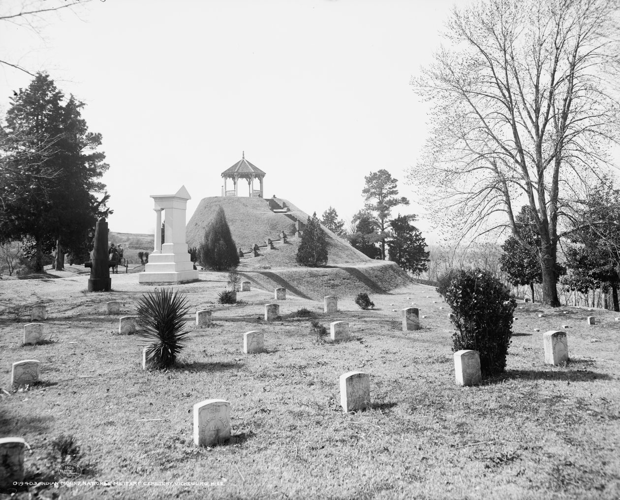 Indisk haug, National Military Cemetery, Vicksburg, Mississippi, ca. 1906 av Detroit Publishing Co.