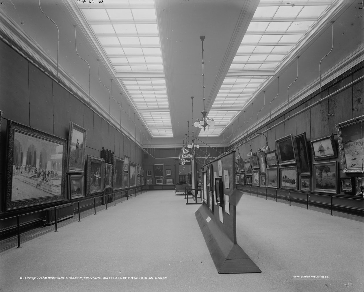 Moderne amerikansk galleri, Brooklyn Institute of Arts and Sciences, ca. 1905-15 av Detroit Publishing Co.