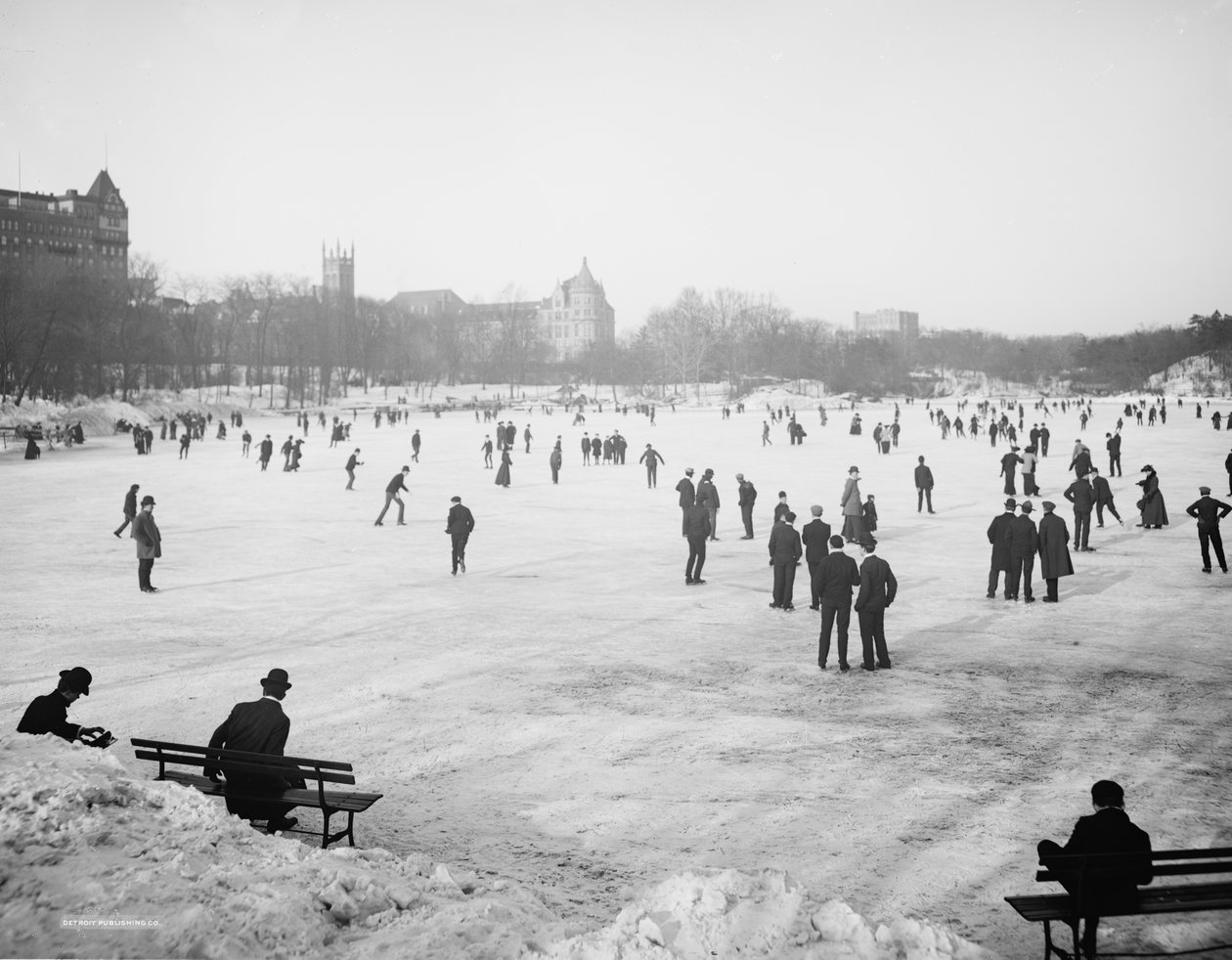 Skating i Central Park, New York, ca. 1900-06 av Detroit Publishing Co.