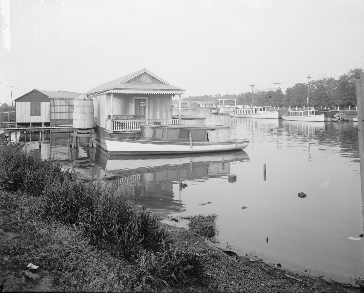 Langs Bayou Saint John, New Orleans, 1910 av Detroit Publishing Co.