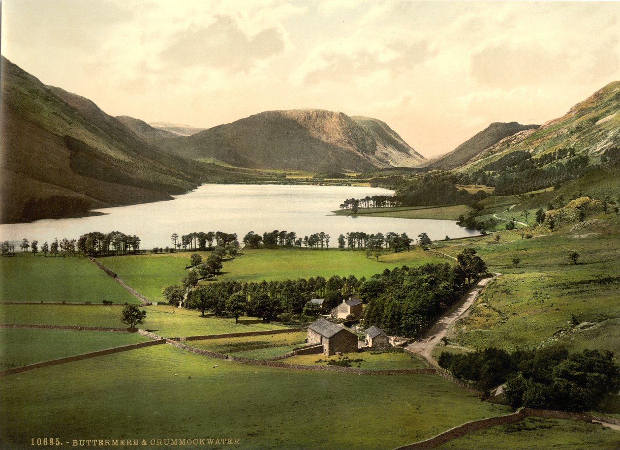 Buttermere og Crummock Water, Lake District, England, ca. 1900 av Detroit Publishing Co.