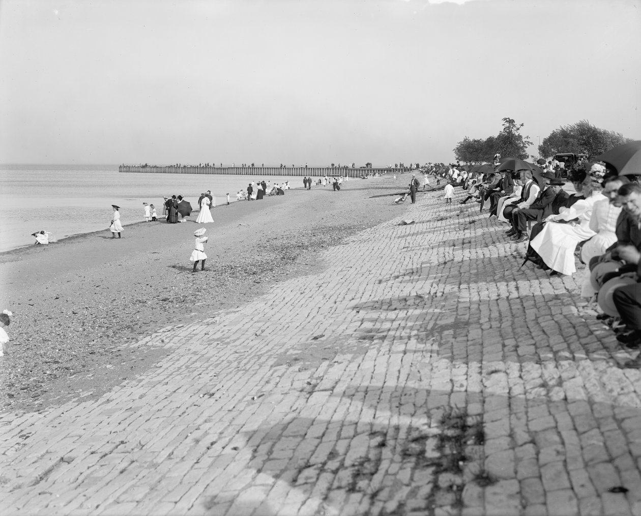 Foran den tyske bygningen, Jackson Park, Chicago, ca. 1900 av Detroit Publishing Co.