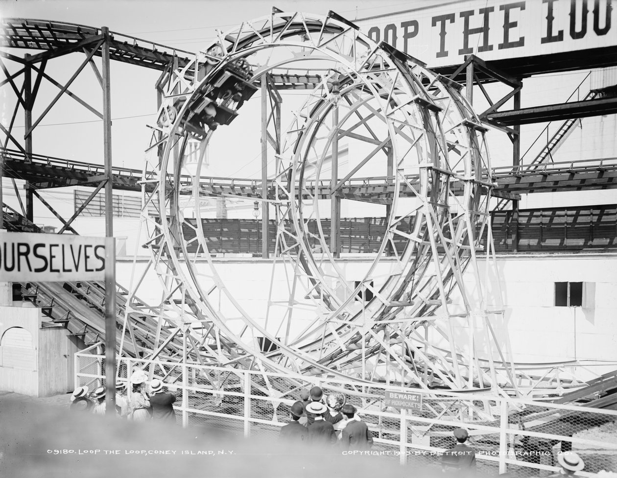 Loop the Loop, Coney Island, New York, ca. 1903 (s/hvitt-bilde) av Detroit Publishing Co.