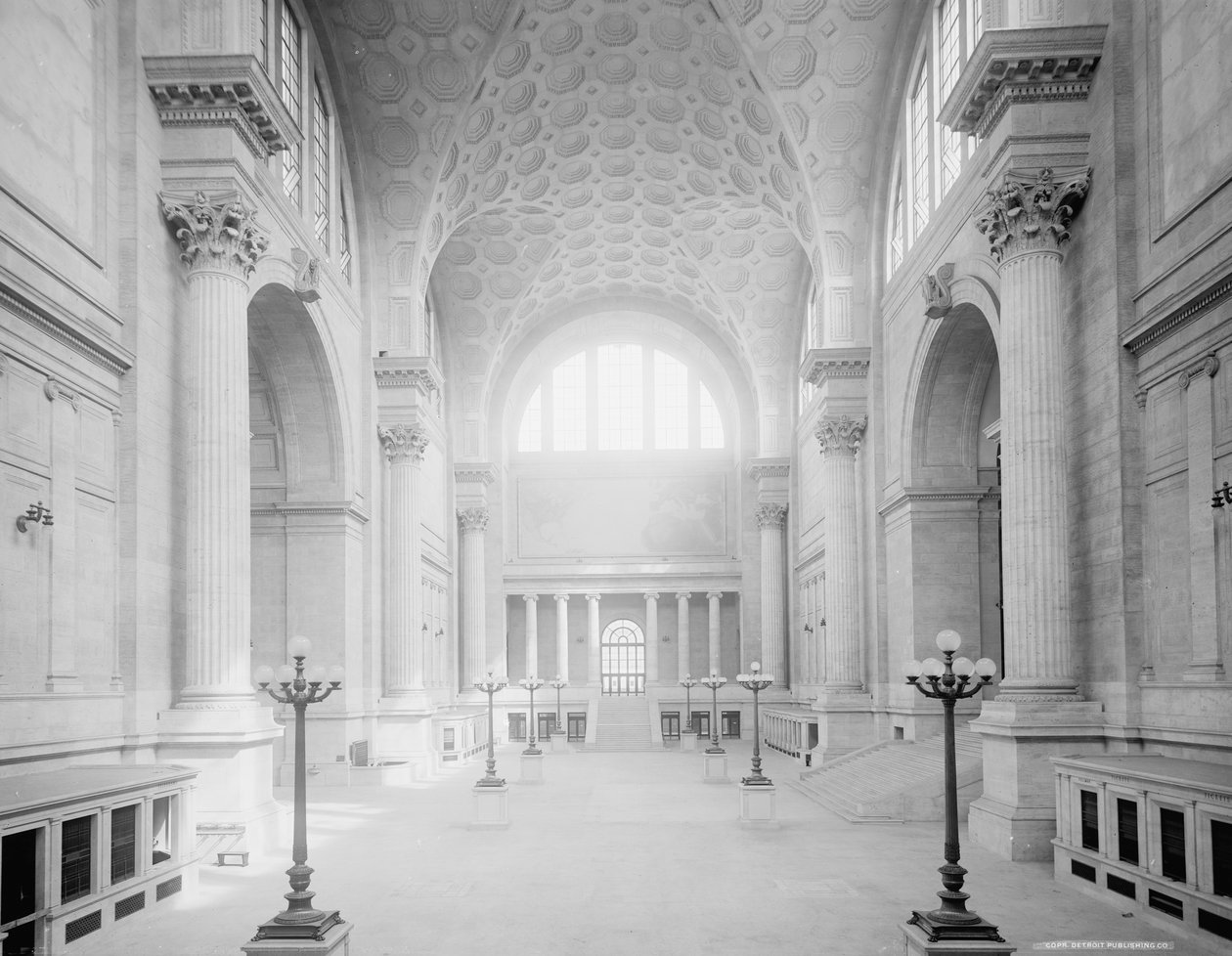 Hovedventerom, Pennsylvania Station, New York, ca. 1910 (s/hvitt-bilde) av Detroit Publishing Co.
