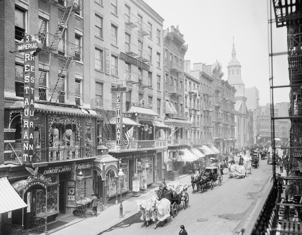 Mott Street, Chinatown, New York, ca. 1905 (s/hvitt-bilde) av Detroit Publishing Co.