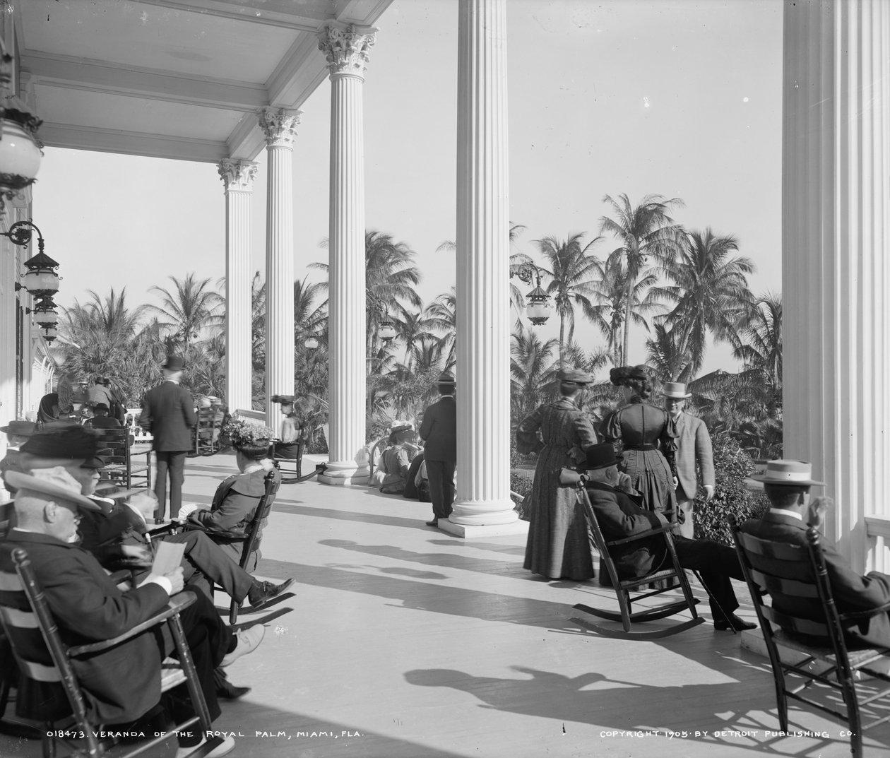 Verandaen til Hotel Royal Palm, Miami, Florida, ca. 1905 av Detroit Publishing Co.