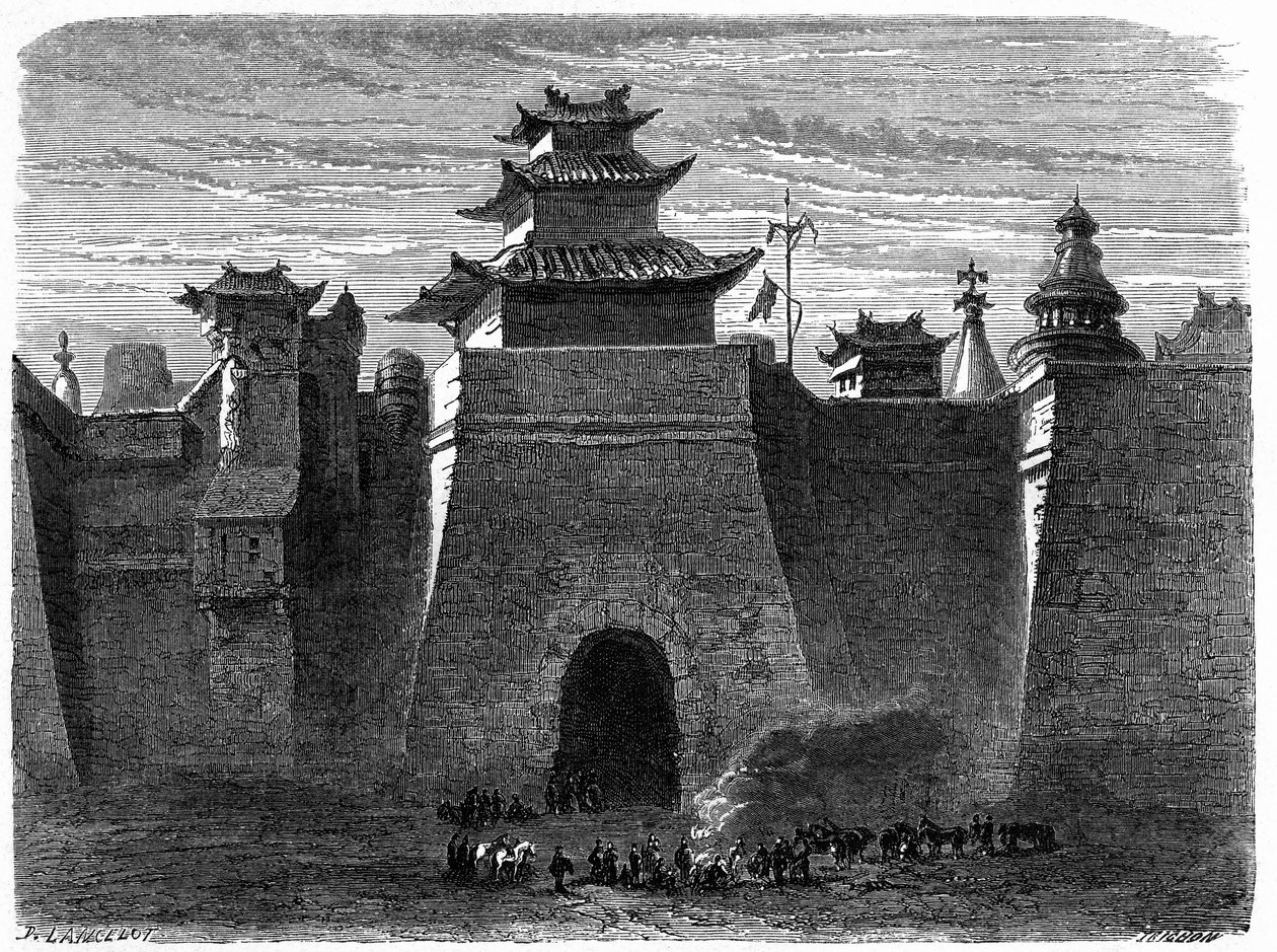 Pekins murer og port (Beijing), Kina. Gravering av Lancelot, i "" Le Tour du Monde, Nouveau journal des Voyages", redigert av Edouard Charton, Paris av Dieudonne Auguste Lancelot