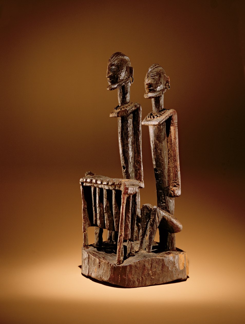 Figurer med xylofon (tre og metall) av Dogon Culture